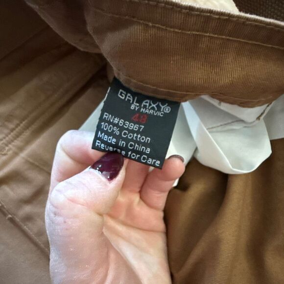 GALAXY BY HARVIC Men's Distressed Vintage Belted Cargo Shorts Size 48 NWOT - Picture 5 of 6